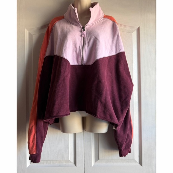 FP Movement Split Second Crop Half Zip Sweatshirt - Picture 4 of 10